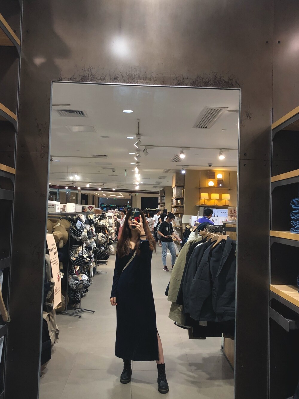 「dressのアイテム（スカート、ブルー系）」を使った、愤怒der熊仨儿さん（レディース・162cm）の秋コーディネートの1枚目の写真