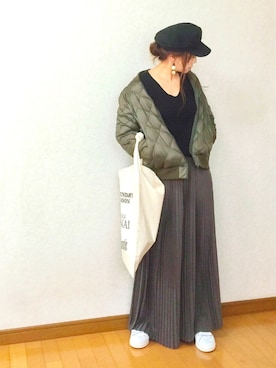 「TODAYFUL（トゥデイフル）のVintageトートバッグ（トートバッグ）」を使った、𝑠𝑢𝑧𝑢さん（レディース・158cm）の冬コーディネート