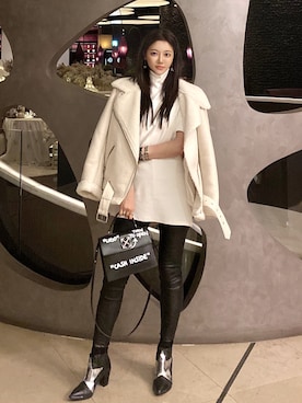 「off white」｜「アイテム（ライダースジャケット）」を使った、sarahcさん（レディース・172cm）の冬コーディネート