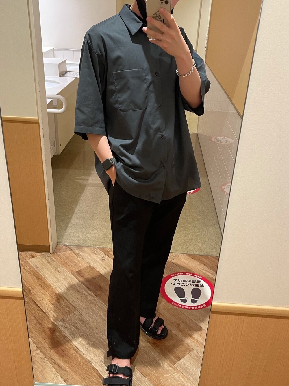 「休日スタイル、夏、おしゃれさんと繋がりたい、サンダル、GU、黒」｜「AppleのApple Watch 38mm Sport Loop（アナログ腕時計、ブラック系）」を使った、ryuyaさん（メンズ・179cm）の夏コーディネートの1枚目の写真