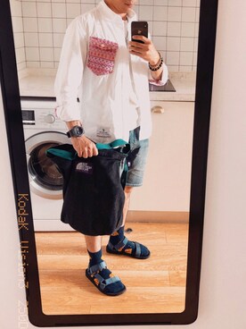 「CONVERSE（コンバース）のアイテム（レッグウェア）」を使った、呾唔北块去さん（メンズ・165cm）の秋コーディネート
