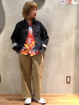 デニムジャケットを使った アロハシャツ のレディース人気ファッションコーディネート ユーザー ショップスタッフ Wear