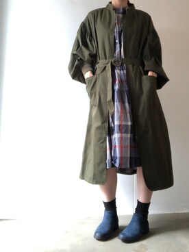 「秋のブラウンスタイル」｜「アイテム（シャツワンピース）」を使った、TOMOKOPHOTOさん（レディース・163cm）の秋コーディネート