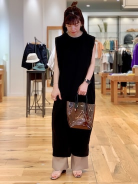 「FORK&SPOON（フォークアンドスプーン）のFORK&SPOON　ショルダータックワンピース（ワンピース、ブラック系）」を使った、ayumimoriyaさん（レディース・155cm）の春コーディネート