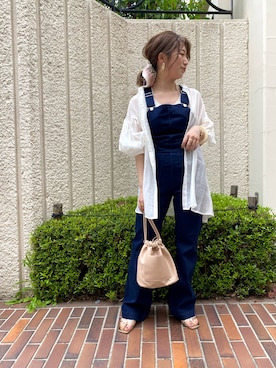 「Chico（チコ）のアイテム（サロペット/オーバーオール）」を使った、ayuka tannoさん（レディース・148cm）の春コーディネート