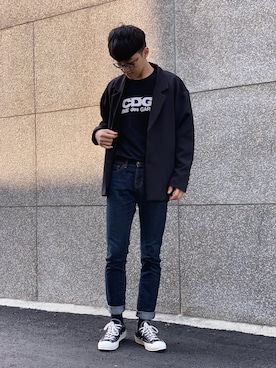 「丹寧」｜「アイテム（スニーカー）」を使った、Tim  Liuさん（メンズ・180cm）の春コーディネート