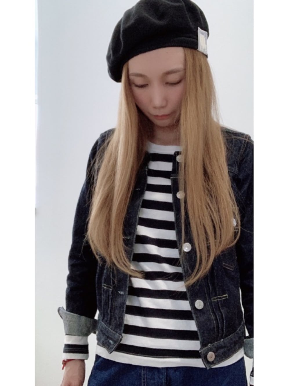 「シンプルコーデ、ママコーデ、デニデニ、ベレー帽、アメカジ、スタイルファクトリー、stylefactory、エムズフラッグス、msflags、ロン毛」｜「TCB jeansのアイテム（デニムジャケット、ブルー系）」を使った、nagisaさん（レディース・155cm）の春コーディネートの1枚目の写真