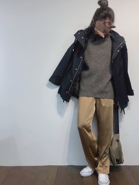 「サテンパンツ」｜「アイテム（モッズコート）」を使った、cocoさん（レディース・162cm）の冬コーディネート