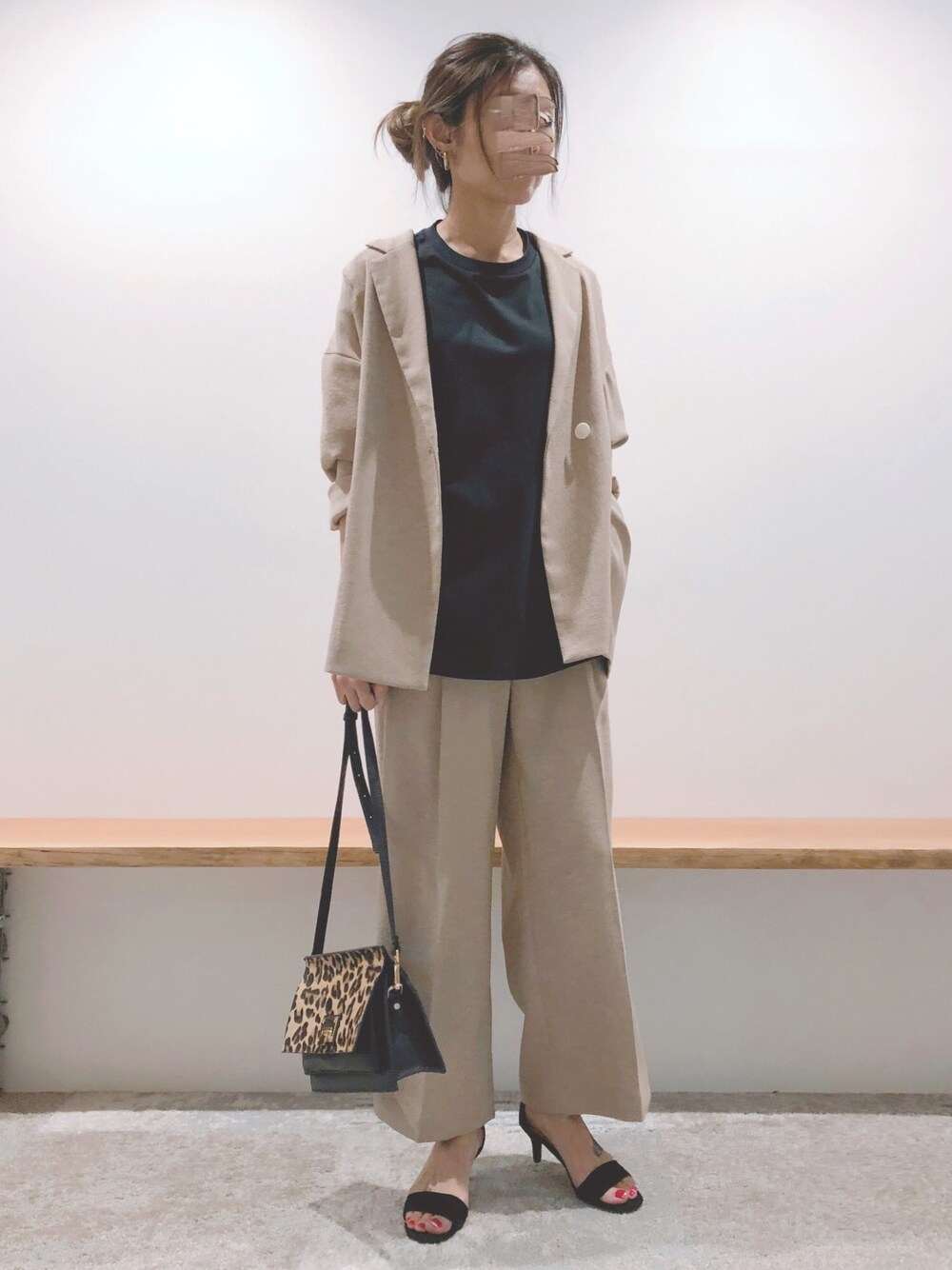 「セットアップ、オトナカジュアル、きれいめカジュアル、オトナ女子、パンツスタイル、ジャケット、ワントーンコーデ、バンヤードストーム(BARNYARDSTORM)」｜「BARNYARDSTORMのBARNYARDSTORM / リネンライクジャケット（ブルゾン、ベージュ系）」を使った、cocoさん（レディース・162cm）の春コーディネートの1枚目の写真