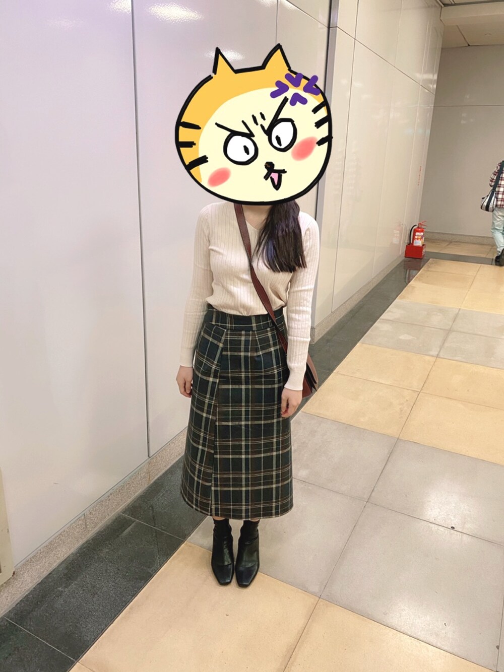 「Deeryouのアイテム（スカート、ブラック系）」を使った、 Luyun🐟さん（レディース・163cm）の秋コーディネートの1枚目の写真