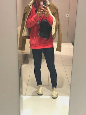 「H&M（エイチ・アンド・エム）のアイテム（スウェット）」を使った、マルセロさん（メンズ・173cm）の秋コーディネート