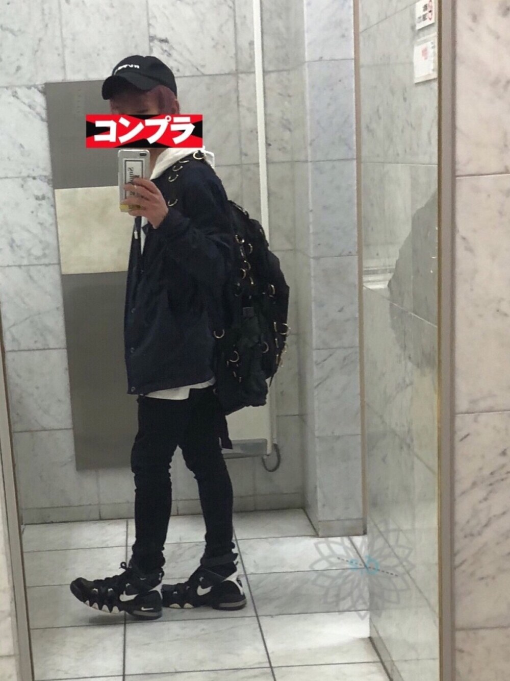 「FR2、KINGLYMASK 、エレファブ、ドラフトナイキ、air max strong 2、ナイキ」｜「FR2の”バレテモータ” Embroidery Six Panel CAP（キャップ、ブラック系）」を使った、晴ハルさん（メンズ・157cm）の冬コーディネートの1枚目の写真