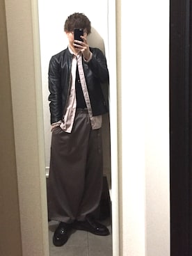 「美容師」｜「アイテム（ライダースジャケット）」を使った、TAMAさん（メンズ・165cm）の春コーディネート