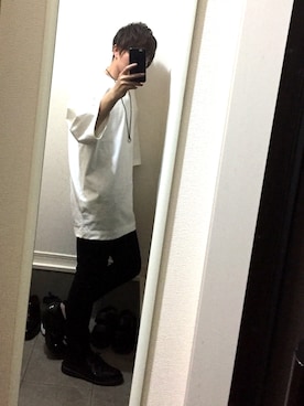 「革靴」｜「アイテム（Tシャツ/カットソー）」を使った、TAMAさん（メンズ・165cm）の夏コーディネート