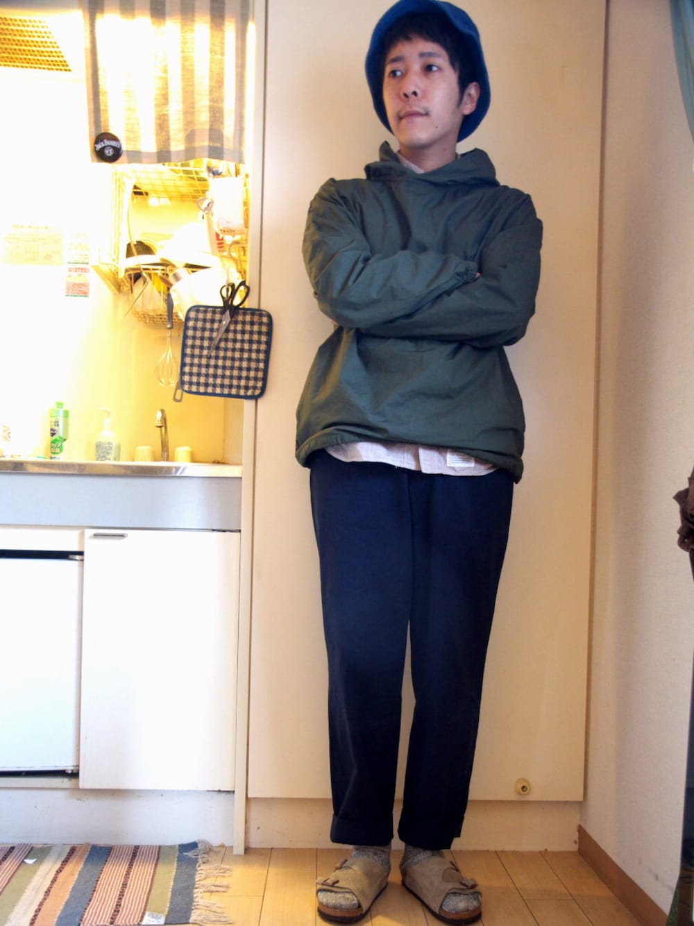 「シンプル、RoToTo」｜「MANUAL ALPHABETのアイテム（シャツ/ブラウス、グリーン系）」を使った、 Yoshidaさん（メンズ・168cm）の冬コーディネートの1枚目の写真