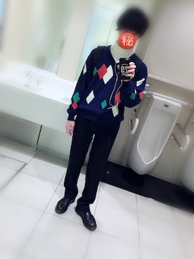 「SAINT LAURENT PARIS（サンローランパリ）のアイテム（ニット/セーター）」を使った、nicoleさん（メンズ・177cm）の冬コーディネート