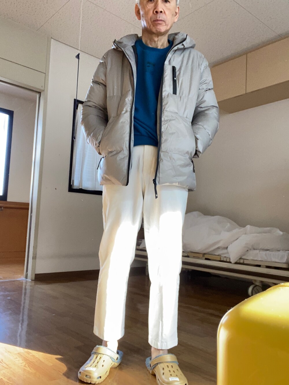 「Amazonのアイテム（ダウンジャケット/コート、シルバー系）」を使った、F.minoruさん（メンズ・168cm）の冬コーディネートの1枚目の写真