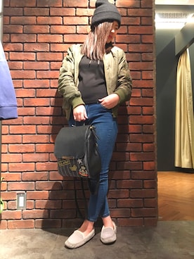 「SpRay（スプレイ）のアイテム（MA-1）」を使った、SpRay 大和郡山さん（レディース・162cm）の冬コーディネート