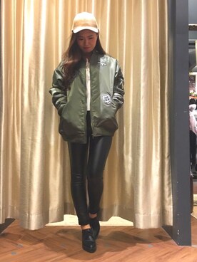 「SpRay（スプレイ）のアイテム（ミリタリージャケット）」を使った、SpRay 大和郡山さん（レディース・159cm）の冬コーディネート