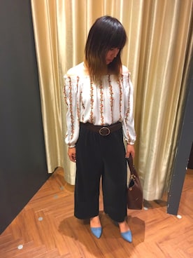 「SpRay（スプレイ）のアイテム（パンツ）」を使った、SpRay 大和郡山さん（レディース・161cm）の冬コーディネート