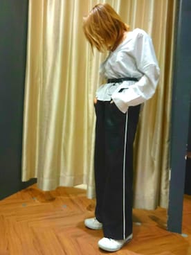 「SpRay（スプレイ）のアイテム（パンツ）」を使った、SpRay 大和郡山さん（レディース・158cm）の冬コーディネート