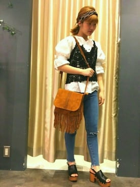 「アイテム（ヘアバンド）」を使った、SpRay 大和郡山さん（レディース・162cm）の春コーディネート