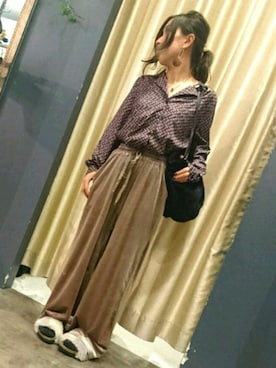 「SpRay（スプレイ）のアイテム（パンツ）」を使った、SpRay 大和郡山さん（レディース・152cm）の秋コーディネート