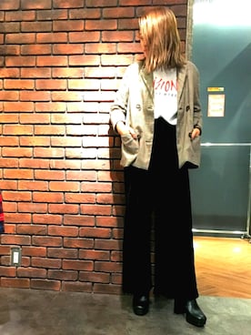 「SpRay（スプレイ）のアイテム（パンツ）」を使った、SpRay 大和郡山さん（レディース・158cm）の秋コーディネート