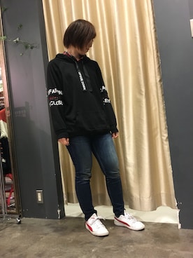 「SpRay（スプレイ）のアイテム（パンツ）」を使った、SpRay 大和郡山さん（レディース・160cm）の冬コーディネート