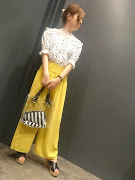 「SpRay（スプレイ）のアイテム（パンツ）」を使った、SpRay 大和郡山さん（レディース・157cm）の夏コーディネート