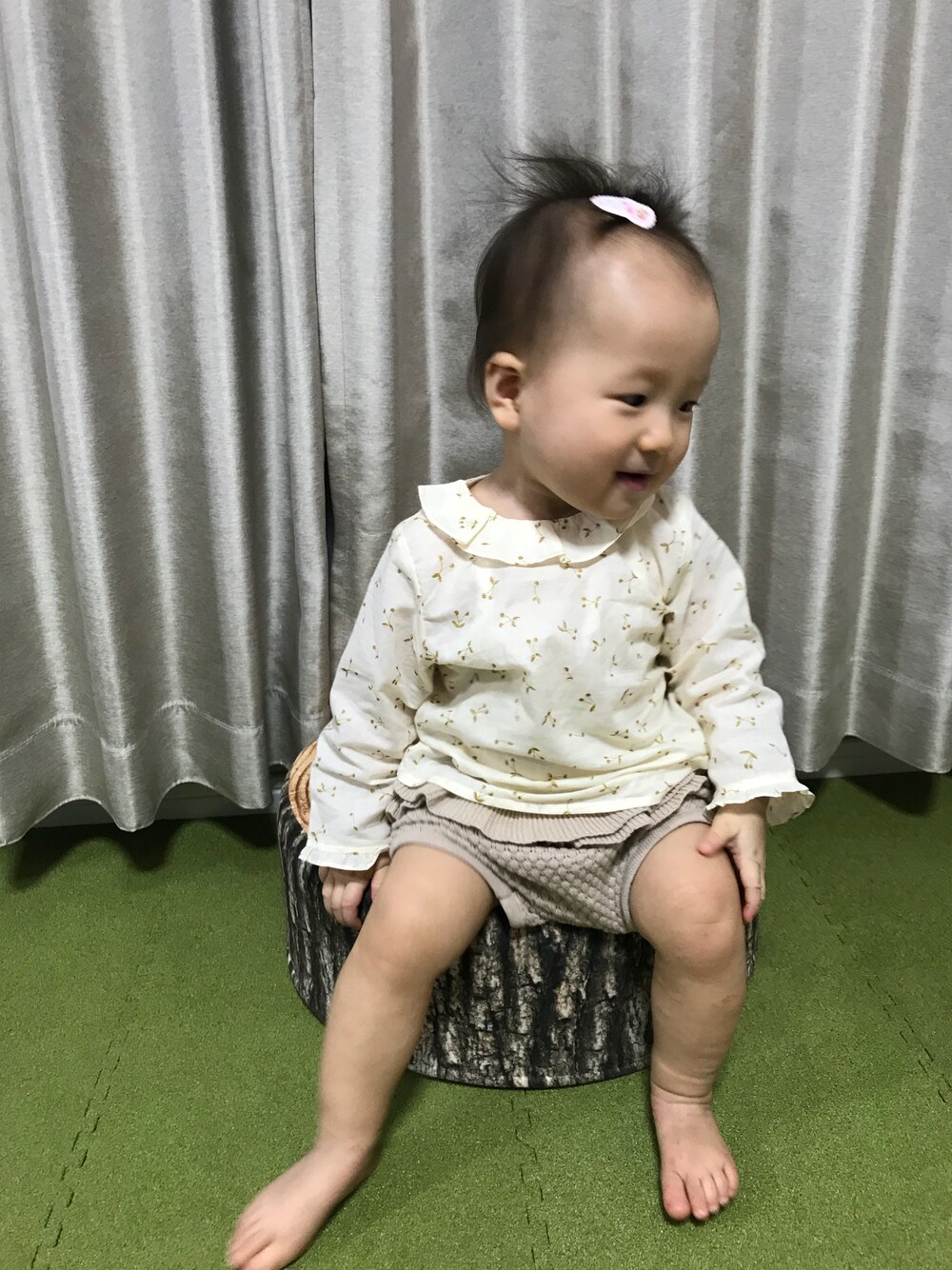 「bonpoint、秋のコーデ、キッズファッション、韓国子供服、ベビーコーデ」｜「Bonpointのアイテム（シャツ/ブラウス、ホワイト系）」を使った、ぴーさん（キッズ・70cm）の秋コーディネートの1枚目の写真