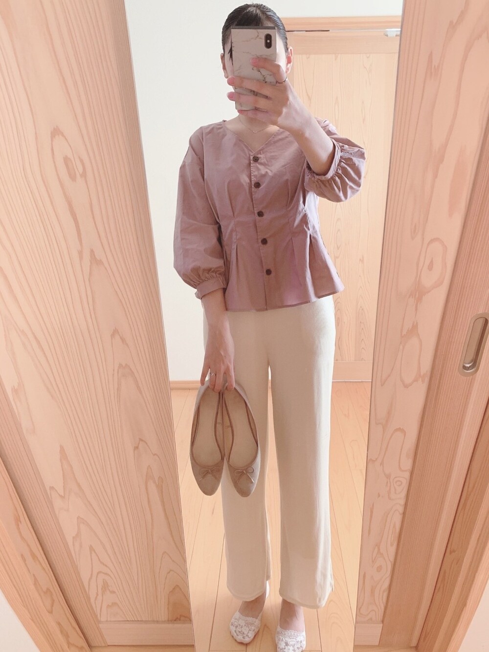 「カジュアルコーデ、オトナ女子、休日スタイル、おしゃれさんと繋がりたい、大人コーデ、プチプラ、GUコーデ、GU、tutuanna、166cm」｜「GUのアイテム（トップス、ピンク系）」を使った、はるちゃむさん（レディース・166cm）の秋コーディネートの1枚目の写真