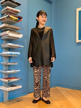 キャミソールを使った「レザーベスト」の人気ファッション ...