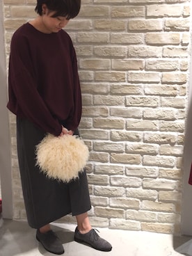 「アイテム（ドレスシューズ、グレー系）」を使った、yoshimeさん（レディース・158cm）の秋コーディネート