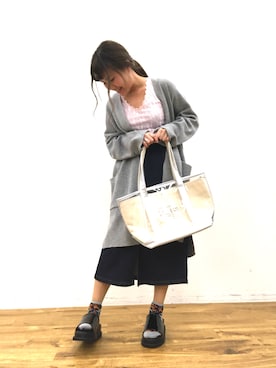 「アイテム（デニムスカート）」を使った、ふたわたりさん（レディース・149cm・20代）の春コーディネート