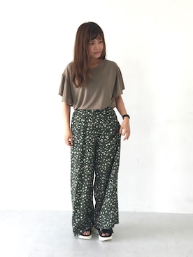 「アイテム（Tシャツ/カットソー、グリーン系）」を使った、ふたわたりさん（レディース・150cm）の春コーディネート