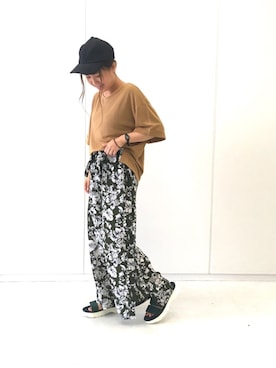 「アイテム（サンダル、グリーン系）」を使った、ふたわたりさん（レディース・150cm）の夏コーディネート