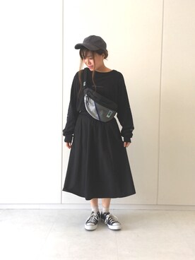 「アイテム（ボディバッグ/ウエストポーチ、グレー系）」を使った、ふたわたりさん（レディース・150cm）の夏コーディネート