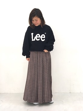 「ロゴパーカー」｜「アイテム（スウェット）」を使った、ふたわたりさん（レディース・150cm）の冬コーディネート