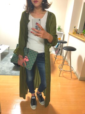 「Ungrid（アングリッド）のインディゴフレイドヘムストスリ（デニムパンツ）」を使った、maikaさん（レディース・165cm）の秋コーディネート