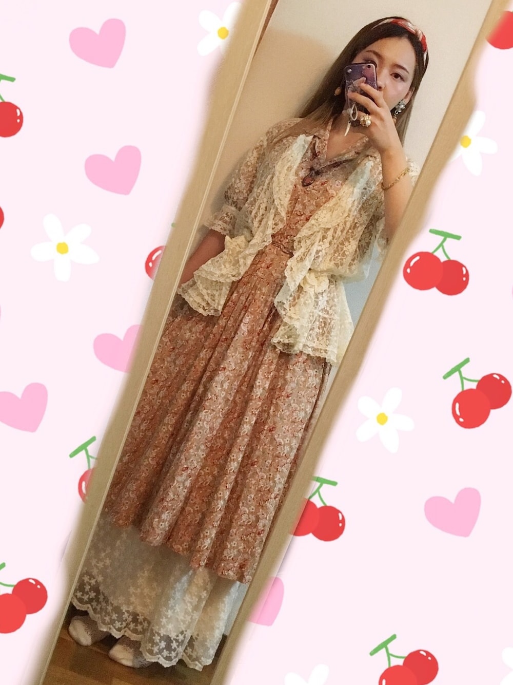 「秋コーデ、大人カジュアル、インゲボルグ、レース、カーディガン、ピンクハウス、ワンピース、オレンジ、重ね着、オトナ女子」｜「INGEBORGのアイテム（ワンピース、オレンジ系）」を使った、Sunsetwindさん（レディース・168cm）の秋コーディネートの1枚目の写真