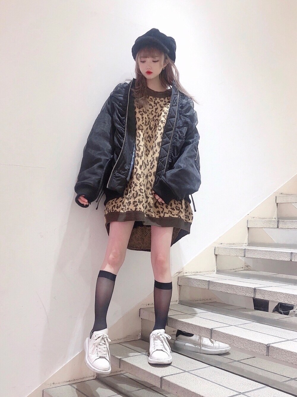 「lilLilly、リルリリー、LILICIOUS、リリシャス、アウター、MA-1、レイヤード、ブラック、オーバーサイズ、レオパード」｜「lilLillyのレイヤードビックMA-1ジャケット（MA-1、ブラック系）」を使った、𝒮𝒶𝓎𝒶𝓀𝒶さん（レディース・154cm）の秋コーディネートの1枚目の写真
