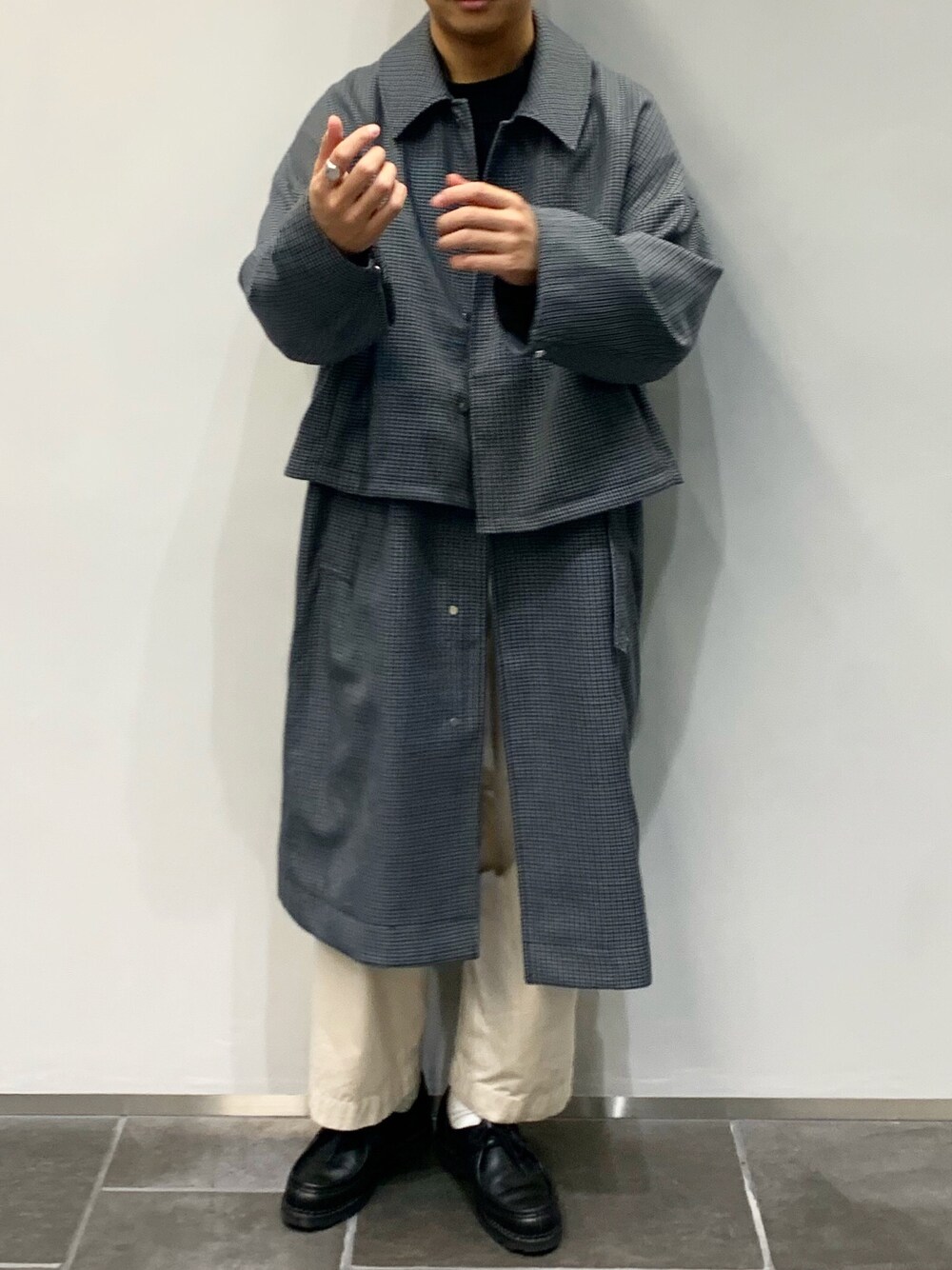 「yoke、YAECA、Paraboot、APC、UNIQLO、春コーデ、シンプルコーデ、COMOLI、Hender Scheme、お洒落さんとつながりたい」｜「YOKEのアイテム（ジャケット/アウター、グレー系）」を使った、やなさん（メンズ・174cm）の冬コーディネートの1枚目の写真