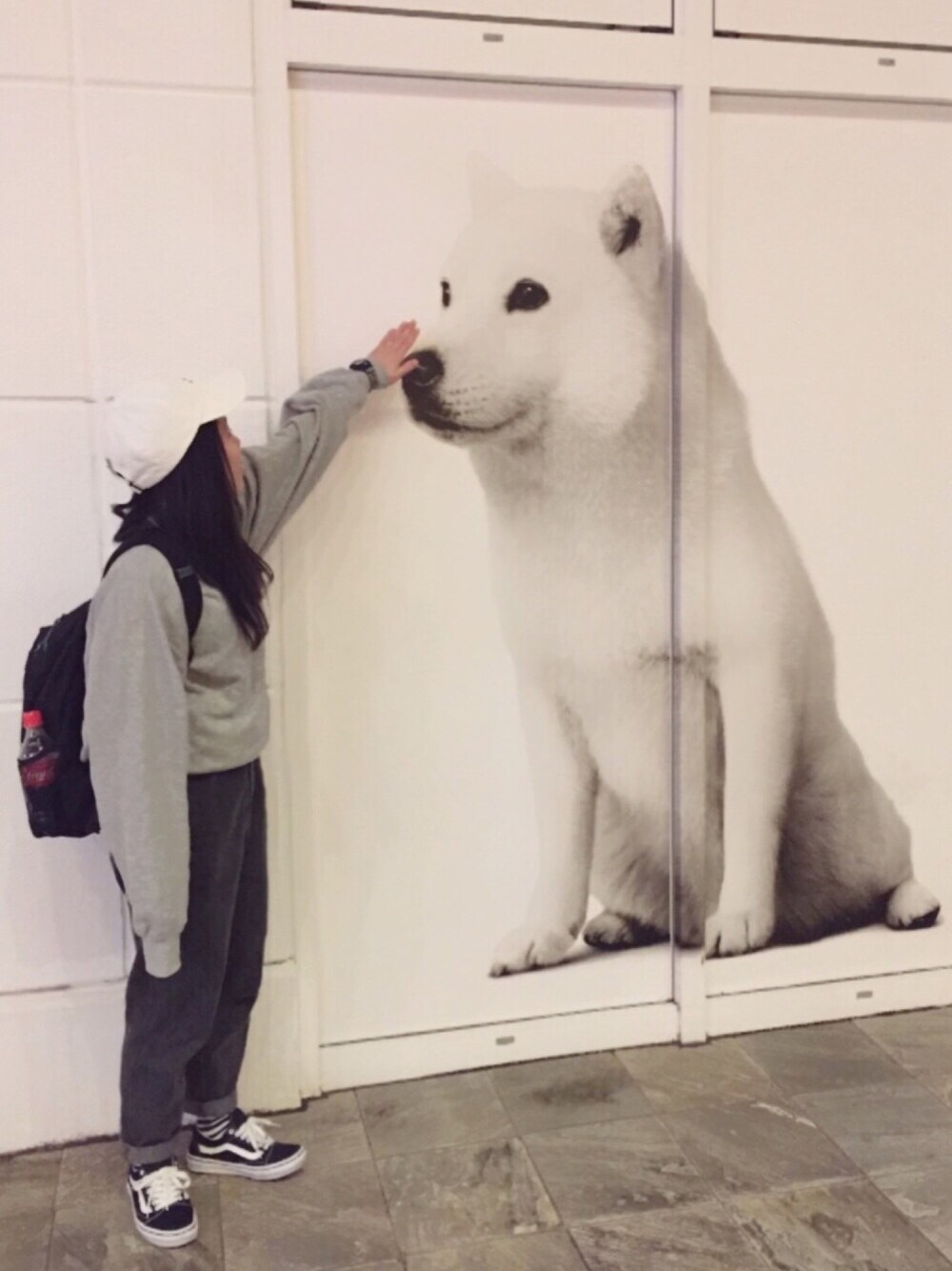 「ゆるゆる、古着、adidas、VANS、Champion、イン、リュック、キャップ」｜「adidasのアイテム（キャップ、ホワイト系）」を使った、sacoさん（レディース・153cm）の冬コーディネートの1枚目の写真