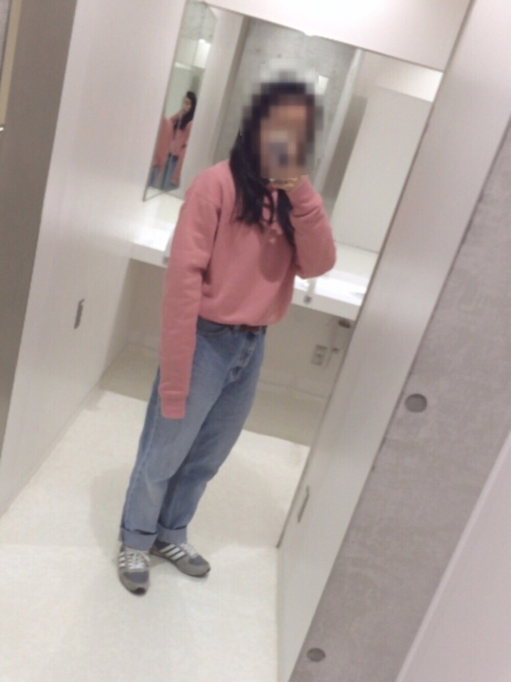 「古着、WEGO、イン、adidas、シンプル」｜「WEGOのアイテム（スウェット、ピンク系）」を使った、sacoさん（レディース・153cm）の冬コーディネートの1枚目の写真