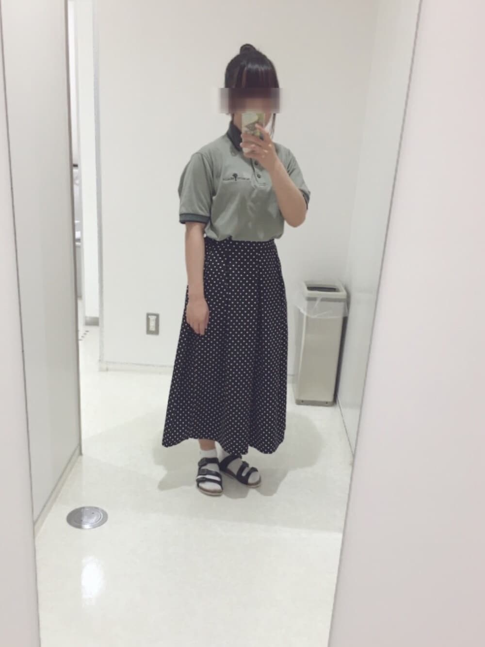 「古着、MUNSINGWEAR、WEGO、サンキューマート、サンダル、ポロシャツ」｜「Munsingwearのアイテム（ポロシャツ、グリーン系）」を使った、sacoさん（レディース・153cm）の春コーディネートの1枚目の写真