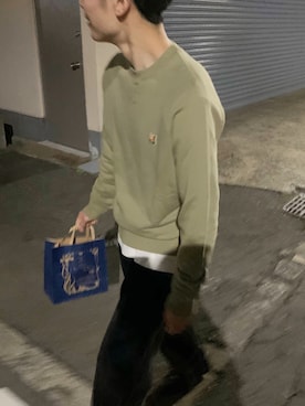 「Maison Kitsune（メゾンキツネ）のSWEATSHIRT FOX HEAD PATCH（スウェット、グリーン系）」を使った、かさしょうさん（メンズ・172cm）の冬コーディネート