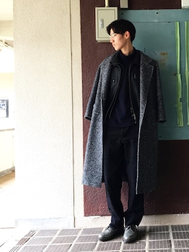 「肩掛け」｜「アイテム（ライダースジャケット）」を使った、HIROMUさん（メンズ・185cm）の春コーディネート