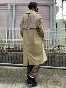 JUNYA WATANABE MANのトレンチコートを使った人気ファッション 