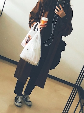 「knock through abstraction（ノックスルーアブストラクション）のアイテム（バッグ）」を使った、shiさん（レディース・164cm）の秋コーディネート